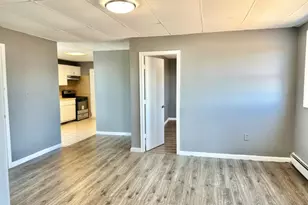 841 Rebecca Pl, Elizabeth, NJ 07201 - Photo 2