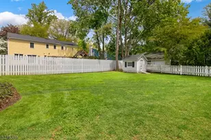 11 Pine Terrace W, Millburn, NJ 07078 - Photo 20