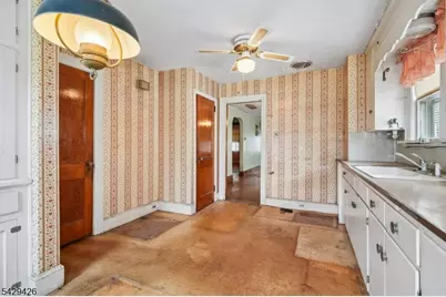 1397 Orange Ave, Union Township, NJ 07083 - Photo 4