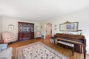 16 Beech Ct, Chatham Township, NJ 07928 - Photo 10