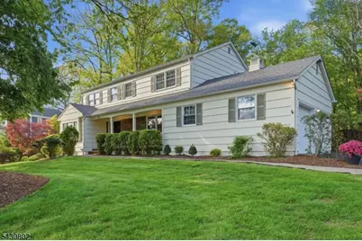 16 Beech Ct, Chatham Township, NJ 07928 - Photo 2