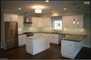 33A Willow, Millburn, NJ 07041 - Photo 4