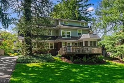 221 Christopher St, Montclair, NJ 07042 - Photo 40