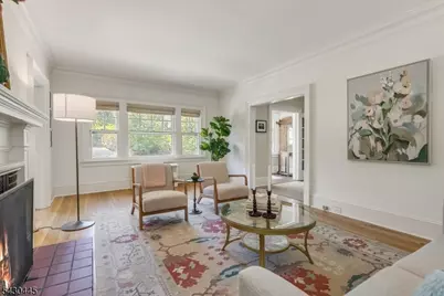 221 Christopher St, Montclair, NJ 07042 - Photo 6