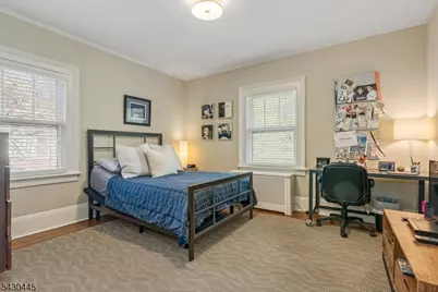 221 Christopher St, Montclair, NJ 07042 - Photo 28