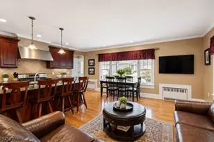 7 Wayland Dr, Verona Twp., NJ 07044 - Photo 12