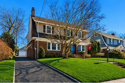 7 Wayland Dr, Verona Twp., NJ 07044 - Photo 2