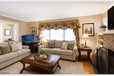 7 Wayland Dr, Verona Twp., NJ 07044 - Photo 8