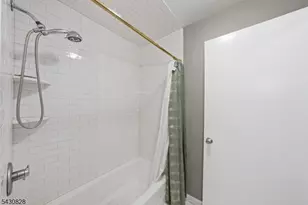 825 Riverside Ave, Lyndhurst Township, NJ 07071 - Photo 22