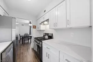 825 Riverside Ave, Lyndhurst Township, NJ 07071 - Photo 12
