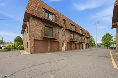 825 Riverside Ave #203, Lyndhurst Township, NJ 07071 - Photo 2