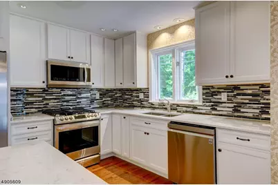 18 Strawberry Ln, Morris Township, NJ 07960 - Photo 10