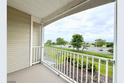 68 S Shore Dr, Old Bridge Township, NJ 08879 - Photo 42