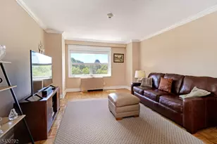 2 Claridge Dr 3Lw, Verona, NJ 07044 - Photo 8