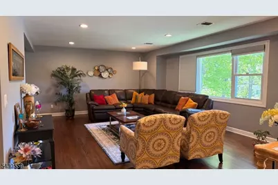 40 Rumson Rd, Livingston, NJ 07039 - Photo 4
