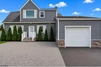 108 Ottawa Ave #2, Hasbrouck Heights, NJ 07604 - Photo 2