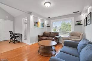 108 Ottawa Ave, Hasbrouck Heights, NJ 07604 - Photo 10