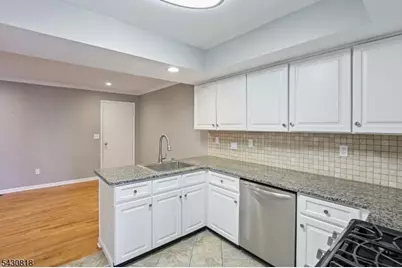 13 Eton Ct, Bedminster Township, NJ 07921 - Photo 14