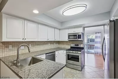 13 Eton Ct, Bedminster Township, NJ 07921 - Photo 2