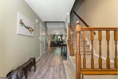 7 Esther Ct, Lebanon, NJ 08833 - Photo 2