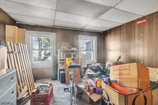 88 Komorn St, Newark, NJ 07105 - Photo 28