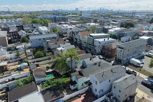 88 Komorn St, Newark, NJ 07105 - Photo 8