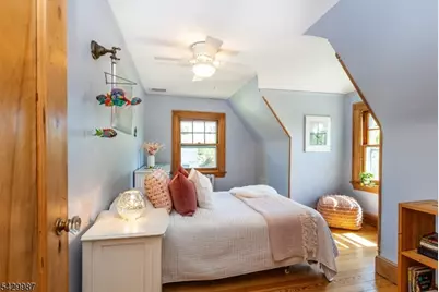 132 Christopher St, Montclair, NJ 07042 - Photo 40