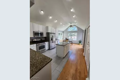 26 Wakefield Pl, Caldwell, NJ 07006 - Photo 8
