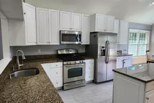 26 Wakefield Pl, Caldwell, NJ 07006 - Photo 10