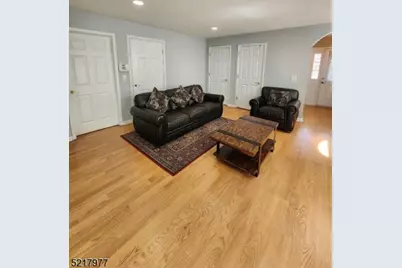 26 Wakefield Pl, Caldwell, NJ 07006 - Photo 4
