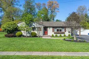 18 Evergreen Dr, Lincoln Park, NJ 07035 - Photo 2