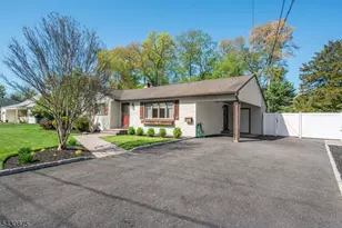 18 Evergreen Dr, Lincoln Park, NJ 07035 - Photo 4