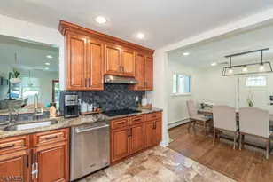18 Evergreen Dr, Lincoln Park, NJ 07035 - Photo 12