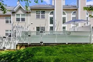 403 Timberbrooke Dr, Bedminster Township, NJ 07921 - Photo 32