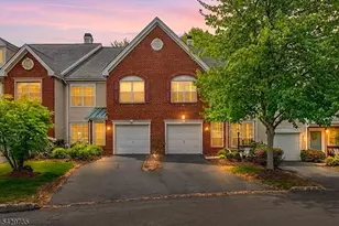 403 Timberbrooke Dr, Bedminster Township, NJ 07921 - Photo 2