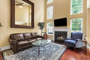 403 Timberbrooke Dr, Bedminster Township, NJ 07921 - Photo 10