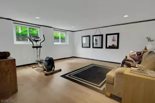 35 Ski Hill Dr, Bedminster Township, NJ 07921 - Photo 22