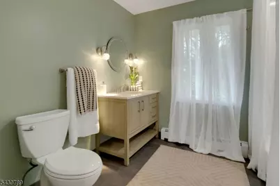 35 Ski Hill Dr, Bedminster Township, NJ 07921 - Photo 20