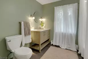 35 Ski Hill Dr, Bedminster Township, NJ 07921 - Photo 20