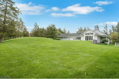 35 Ski Hill Dr, Bedminster Township, NJ 07921 - Photo 26