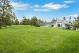35 Ski Hill Dr, Bedminster Township, NJ 07921 - Photo 26