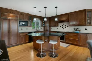 35 Ski Hill Dr, Bedminster Township, NJ 07921 - Photo 8
