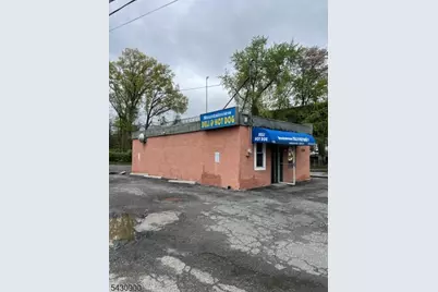 126 Mountainview Blvd, Wayne, NJ 07470 - Photo 2