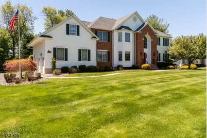 305 Charlton Ln, Branchburg Township, NJ 08853 - Photo 2