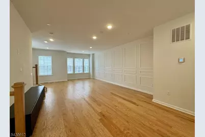 2 Gala Ct, Livingston, NJ 07039 - Photo 2