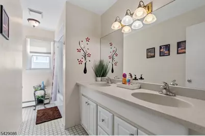 65 Miller Ave, Elmwood Park, NJ 07407 - Photo 30