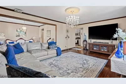 65 Miller Ave, Elmwood Park, NJ 07407 - Photo 4