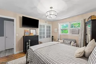 65 Miller Ave, Elmwood Park, NJ 07407 - Photo 20