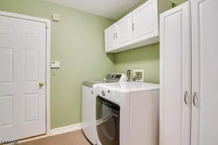 14 Chelsea Dr, Jefferson Township, NJ 07438 - Photo 16