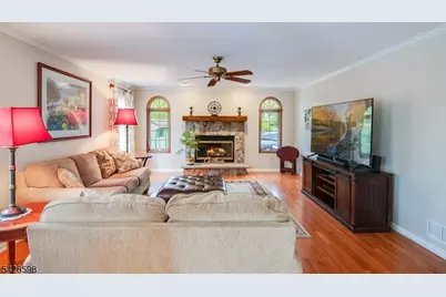 14 Chelsea Dr, Jefferson Township, NJ 07438 - Photo 14